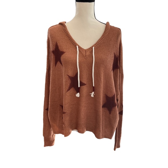 POL Sweaters - POL HOODED STARV SWEATER M